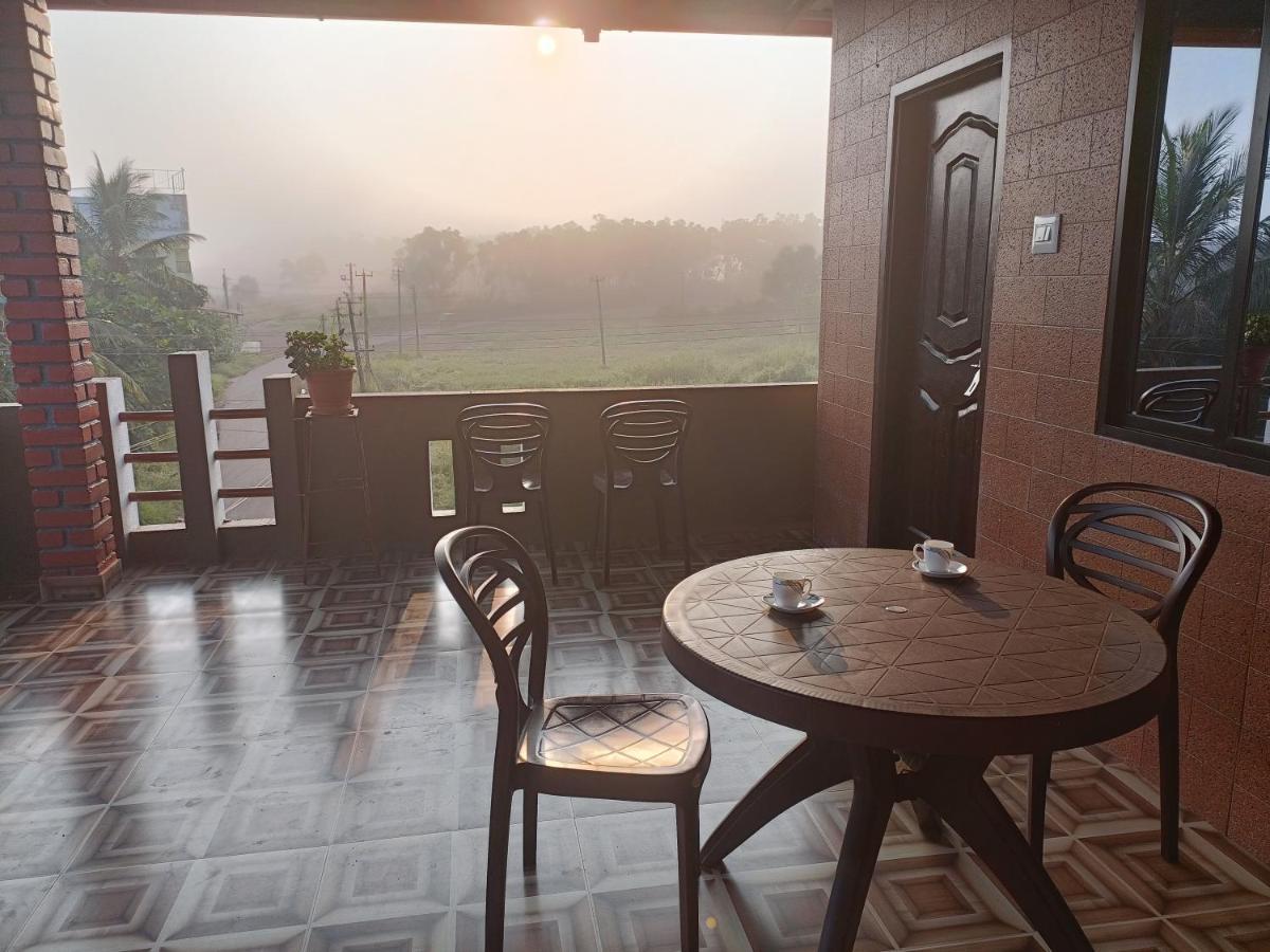 Maanyatha Home Stay Manipal Exteriér fotografie